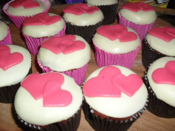 Cupcakes em 2d varias opções - Pasta de leite